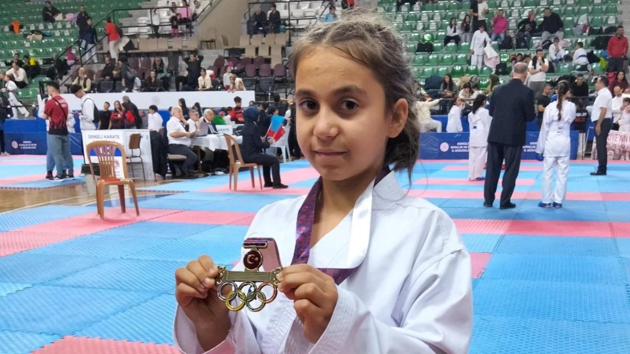 Afyonkarahisarlı Meryem Nilsu Hekimoğlu Altın Madalya Kazandı