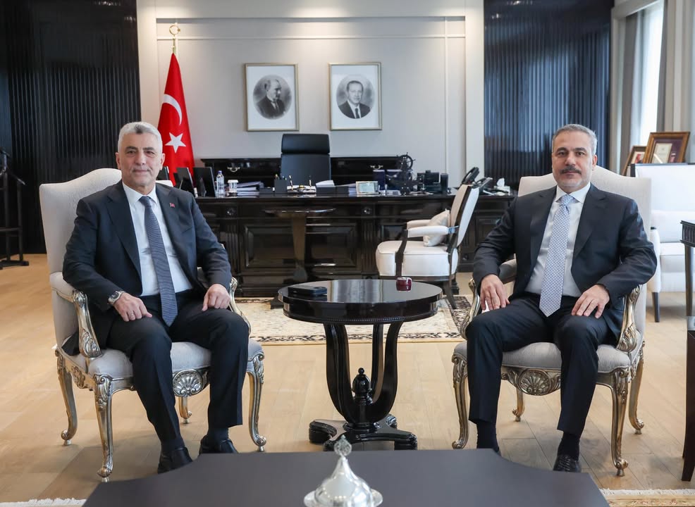 T.C. Ticaret Bakanlığı'ndan Önemli Toplantı: Bakanımız Hakan Fidan ve Ticaret Bakanı Ömer Bolat Biraraya Geldi