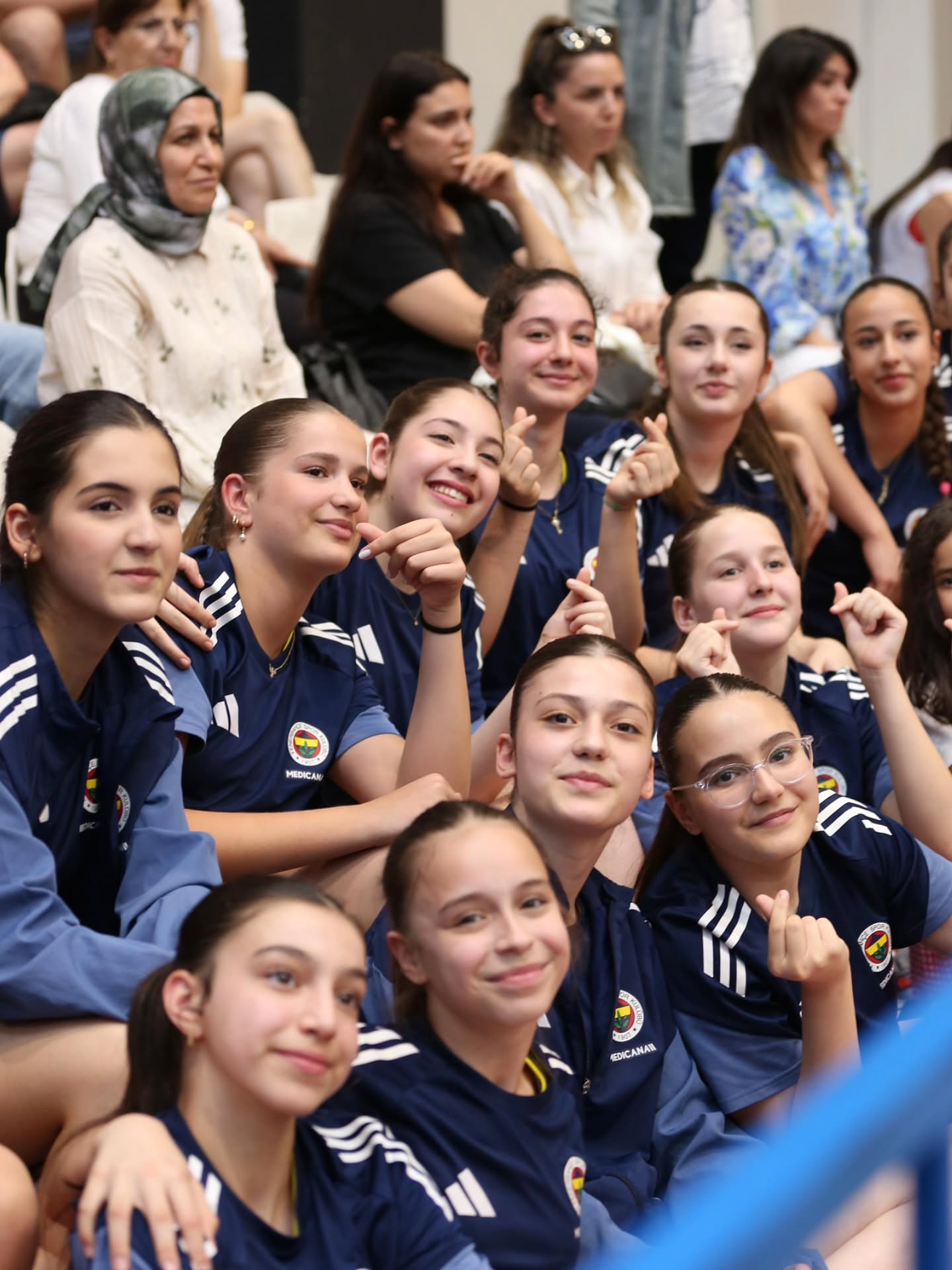 Türkiye Voleybol Altyapılar Şampiyonası'nın İlk Günü Tamamlandı