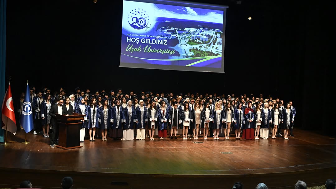 Uşak Üniversitesi Diş Hekimliği Fakültesi mezuniyet töreni yapıldı