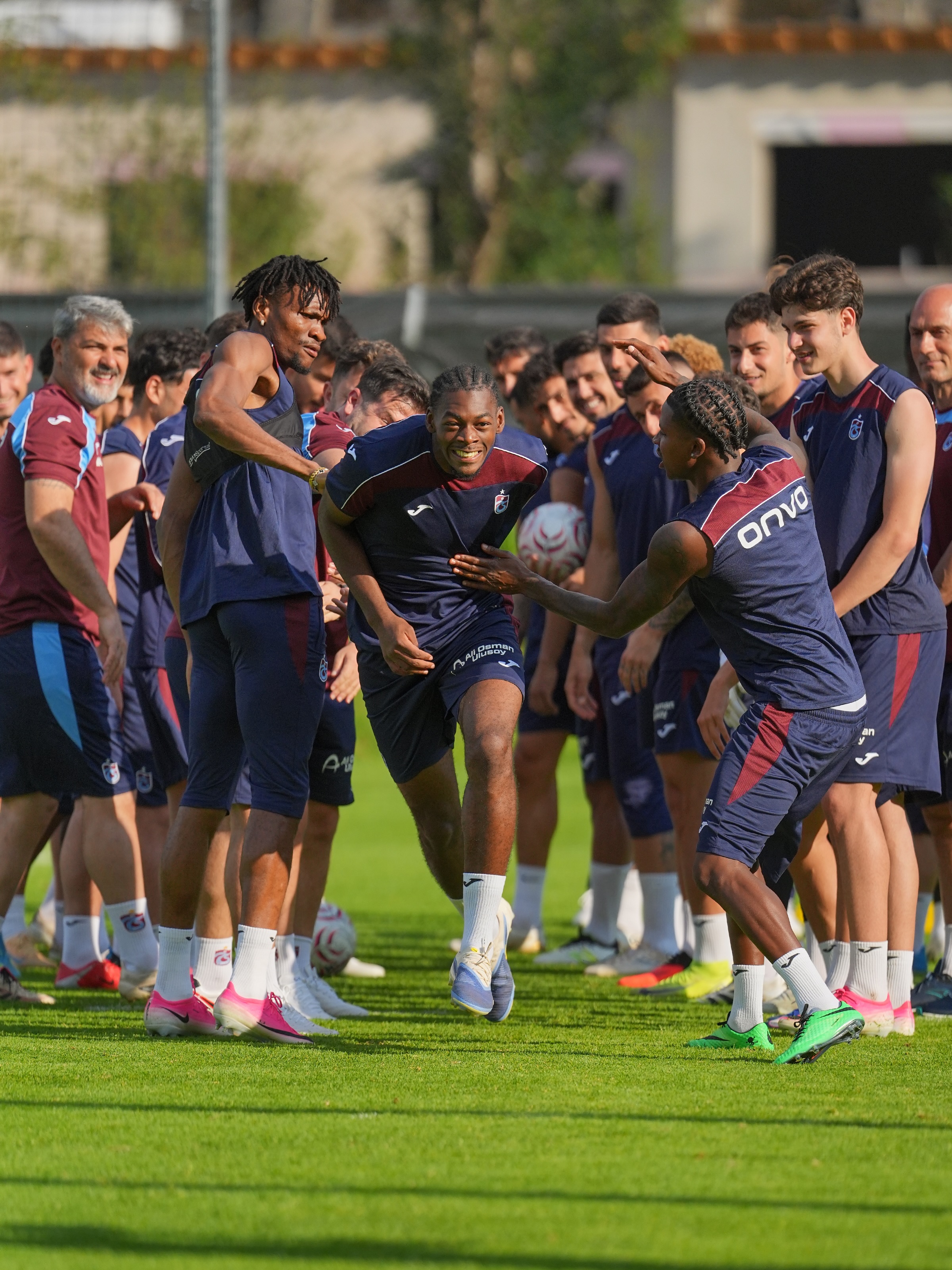 Rene Mitongo, Trabzonspor ile ilk antrenmanına çıktı