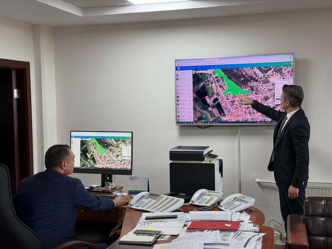 Ahmet Ali Özdemir TOKİ ile yatırımları görüştü
