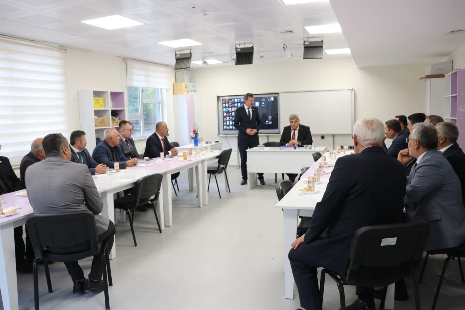 Başmakçı İlçesinde Eğitim Yol Haritası Değerlendirildi