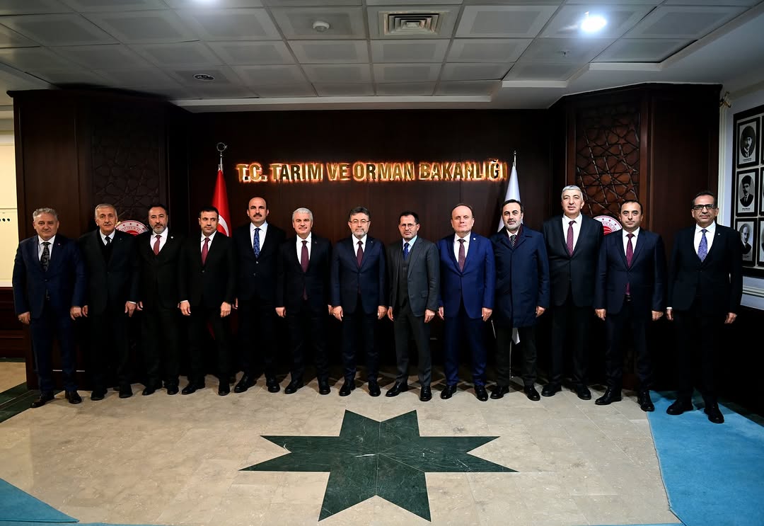 Konya Heyeti Tarım ve Orman Bakanı İbrahim Yumaklı'yı Ziyaret Etti