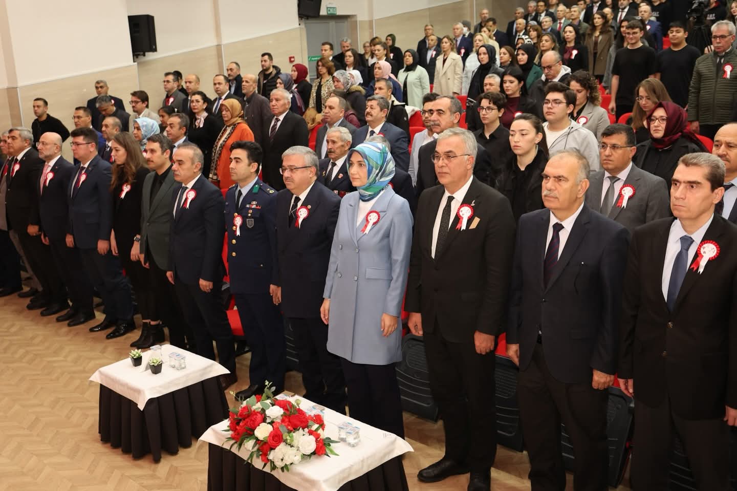 24 Kasım Öğretmenler Günü Afyonkarahisar’da Coşkuyla Kutlandı