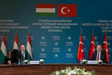 Türkiye-Macaristan Toplantısı İstanbul'da