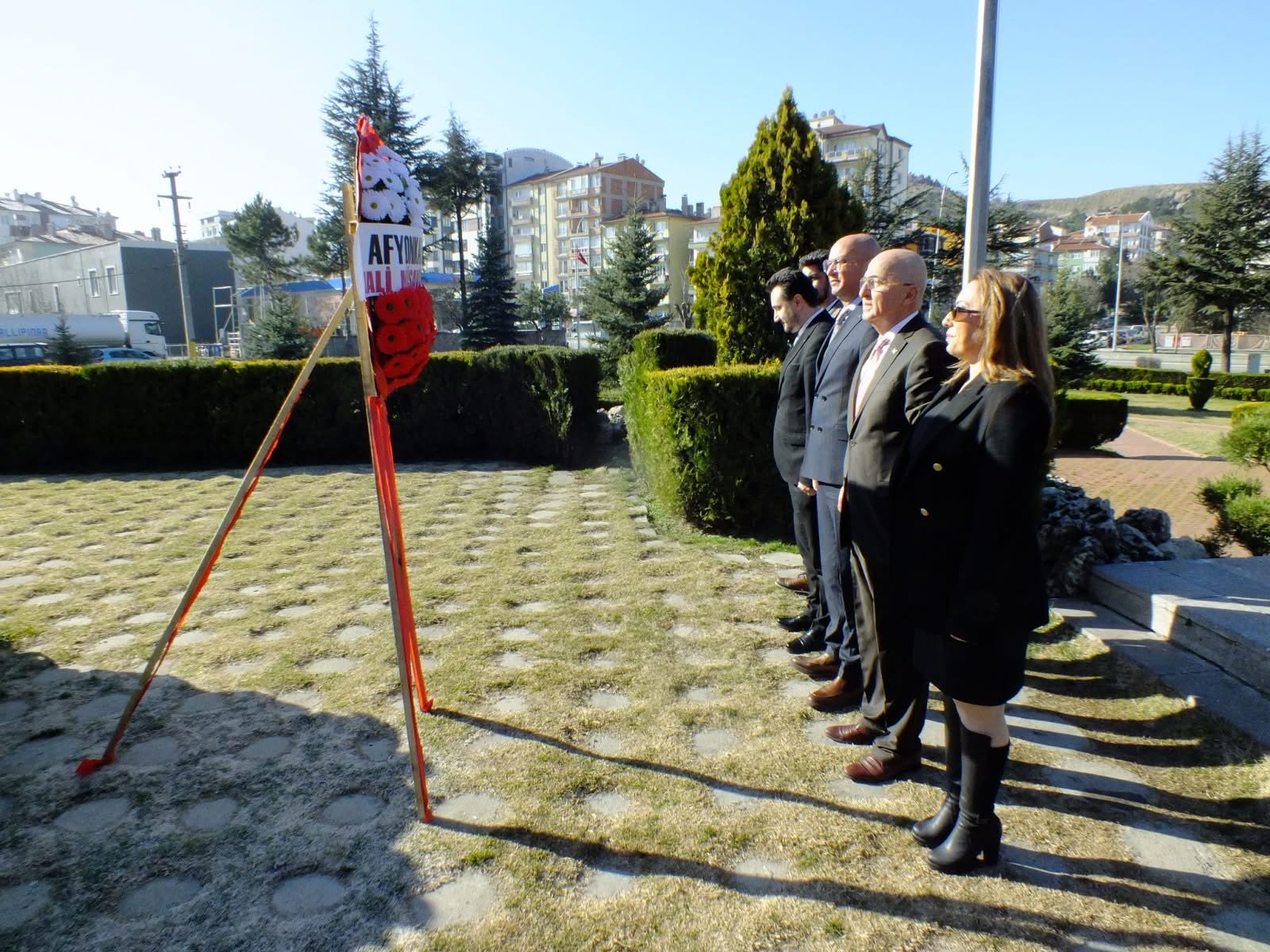 Afyonkarahisar Mali Müşavirler Odası Muhasebe Haftası'nda Atatürk Anıtı'na Çelenk Sunumu Yaptı