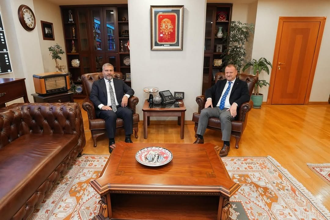 Rektör Adıgüzel’den RTÜK Başkanı Daniş’e hayırlı olsun ziyareti