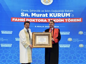 Fahri Doktora Unvanı Alındı