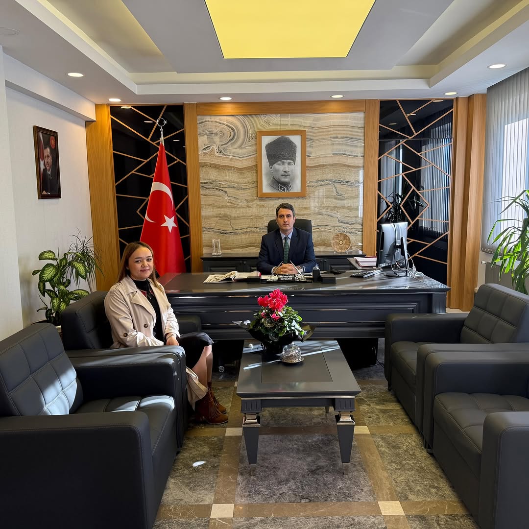 Ergo Terapist ve Özel Sağlık Hizmetleri Birimi Sahibi Sabiha Kasap, İlçe Kaymakamı Can Kazım KURUCA'yı Ziyaret Etti