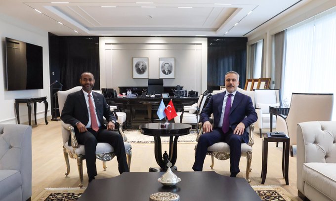 Fidan ve Nur Ankara'da Görüştü