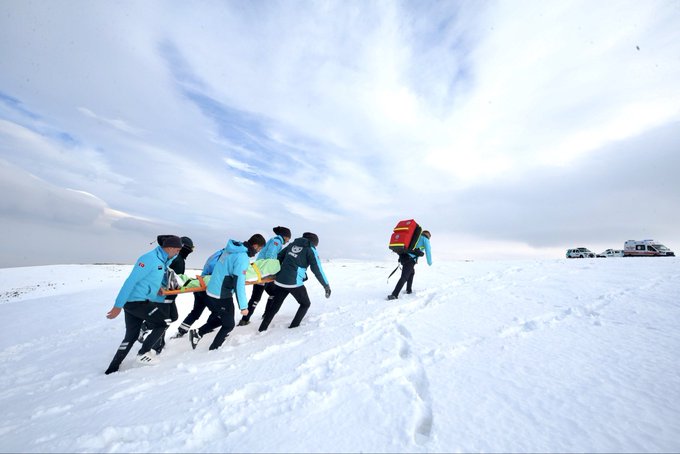 Hayat Engelleri Aşar