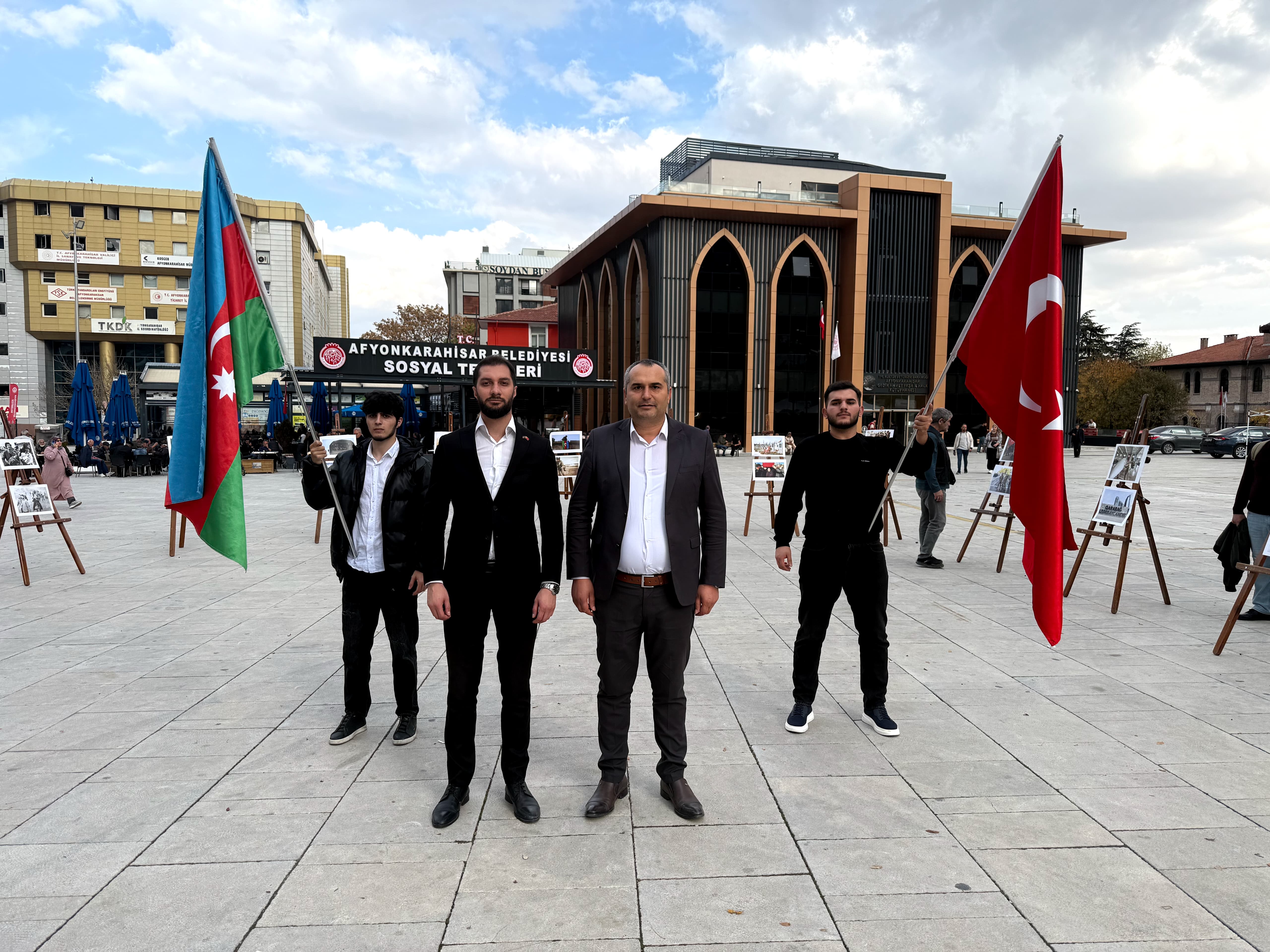 Afyonkarahisar'da Azerbaycanlı Öğrencilerden Anlamlı Sergi: Karabağ Zaferi'nin 5. Yılı Kutlandı