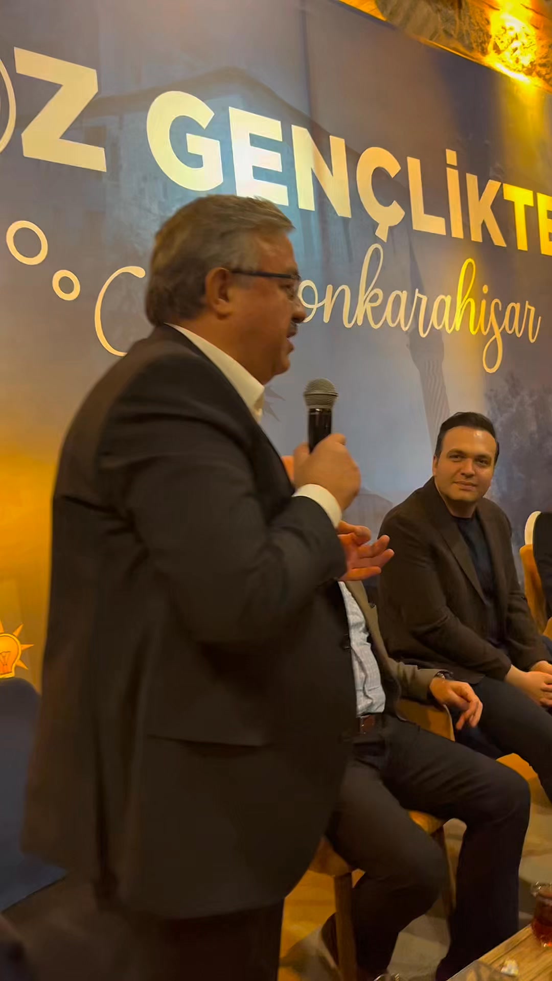 Gençlik Kolları Genel Başkanı Yusuf İbiş'ten Taşhan Ziyareti