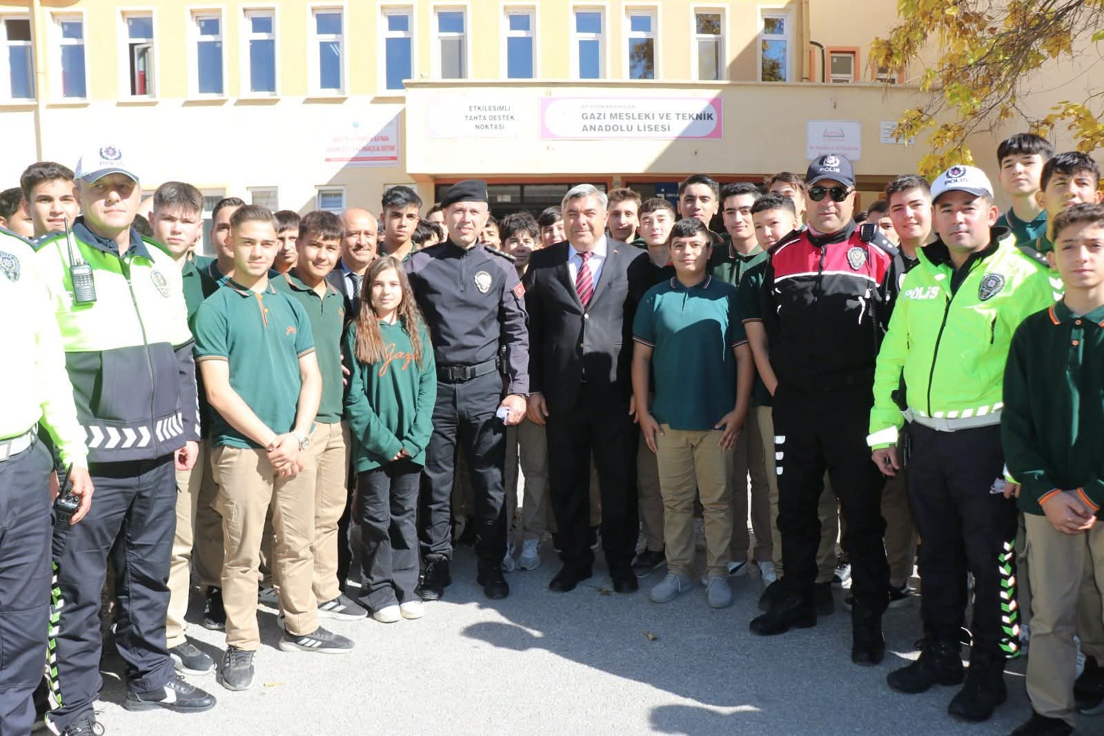 Emniyet ve Eğitim El Ele Güvenli Okul İçin Ortak Çalışma