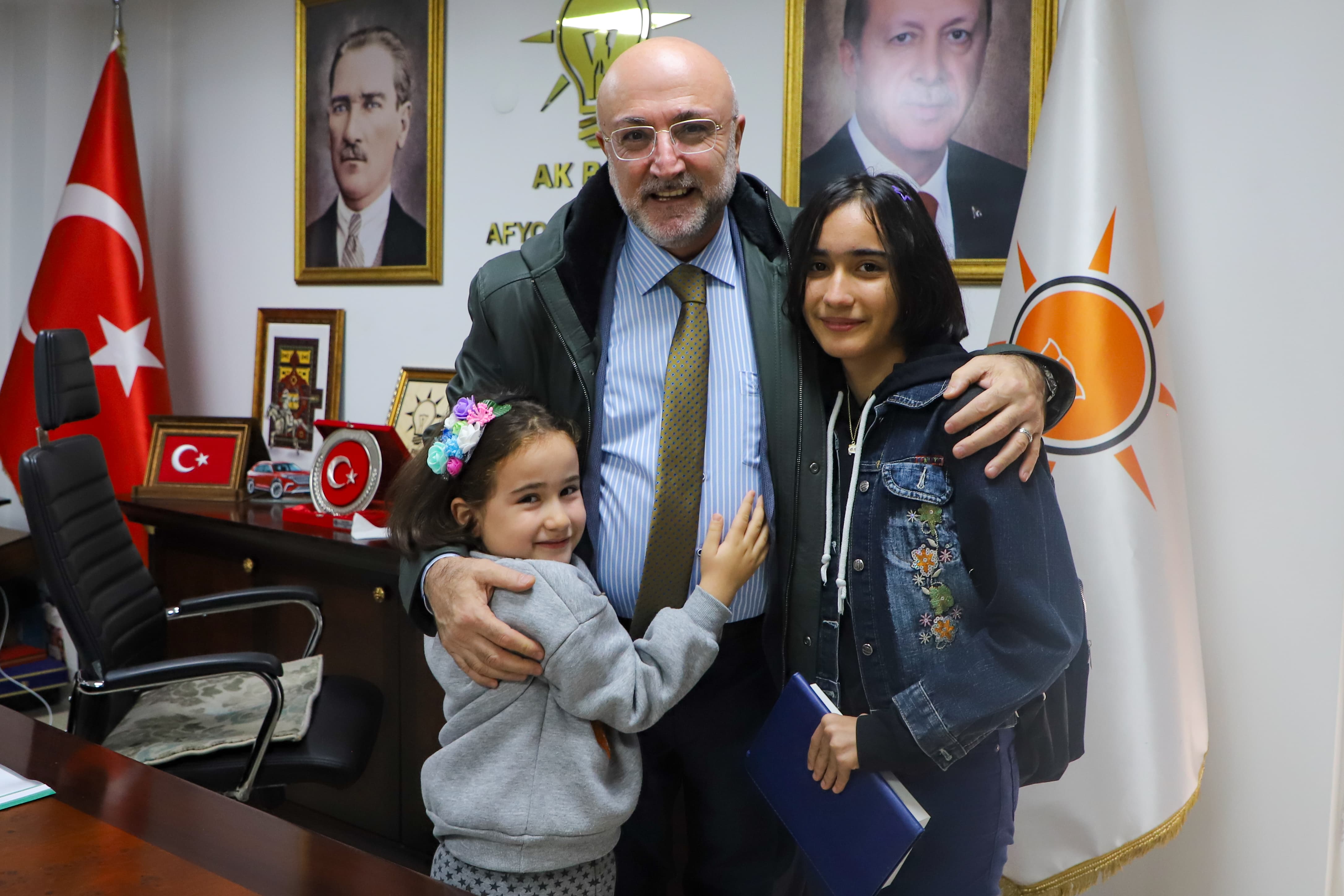 AK Parti Afyonkarahisar İl Başkanı Turgay Şahin Vatandaşlarla Buluştu