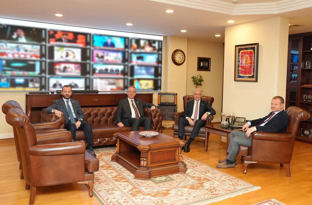 Milletvekillerimiz Adil Biçer ve İsmail Çağlar Bayırcı, RTÜK Başkanı Mehmet Daniş'i Ziyaret Etti