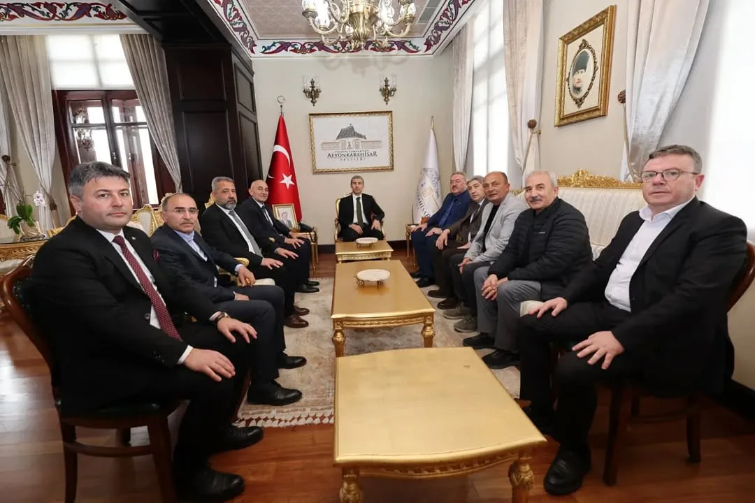 Afyonkarahisar Ticaret Borsası Yönetimi Vali Dr. Naci Aktaş'ı Ziyaret Etti
