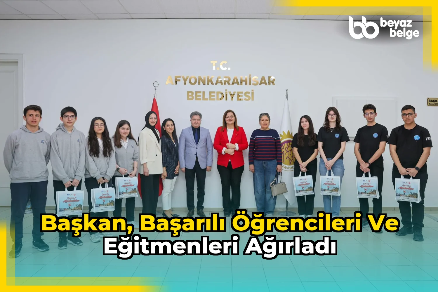Başkan, başarılı öğrencileri ve eğitmenleri ağırladı