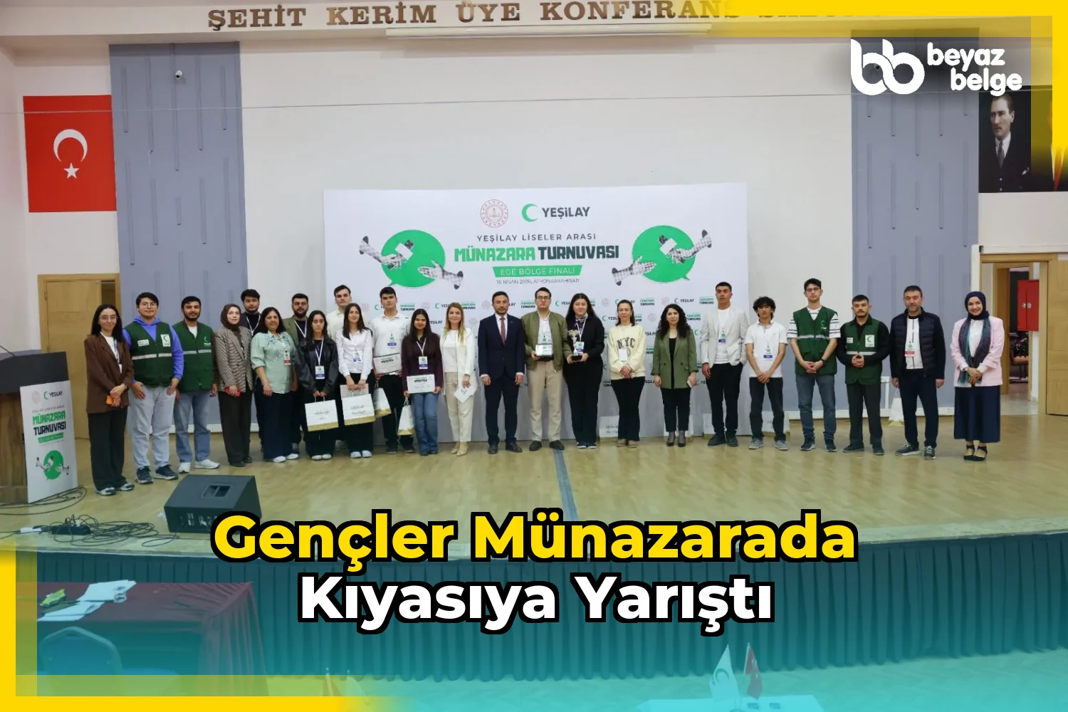 Gençler Münazarada Kıyasıya Yarıştı