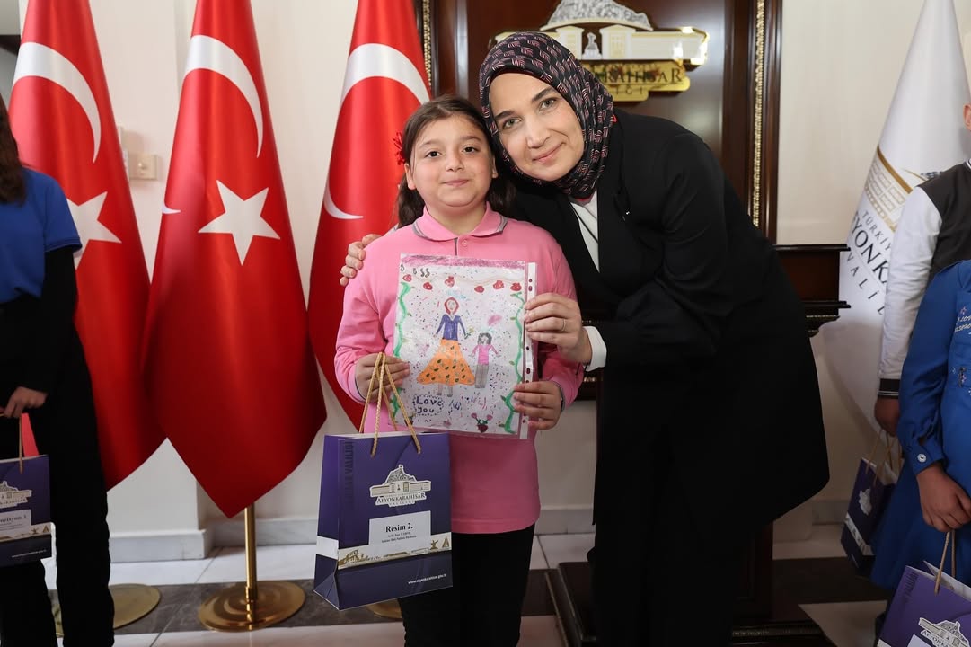 Afyonkarahisar Valiliği'nin Atatürk'ün Gözünden Yeşil Vatanımız Yarışması Ödül Töreni