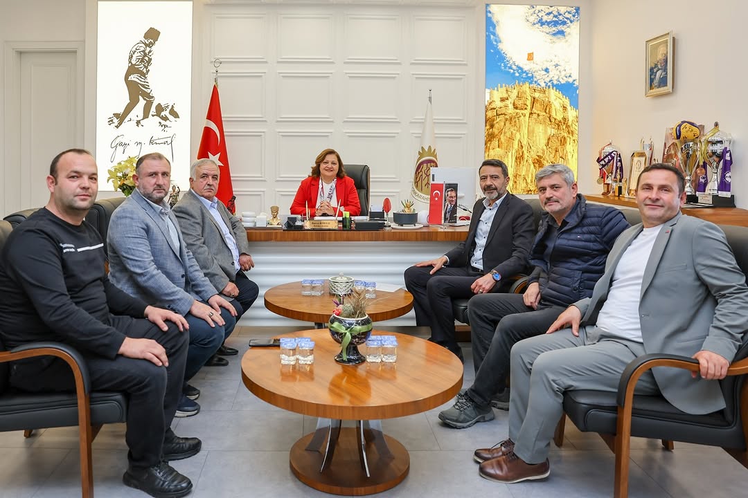 Madeni Sanatkarlar Odası Başkanı Mustafa Yılmazaslan ve Yönetim Kurulu Üyeleri ile Görüş Alışverişinde Bulundu