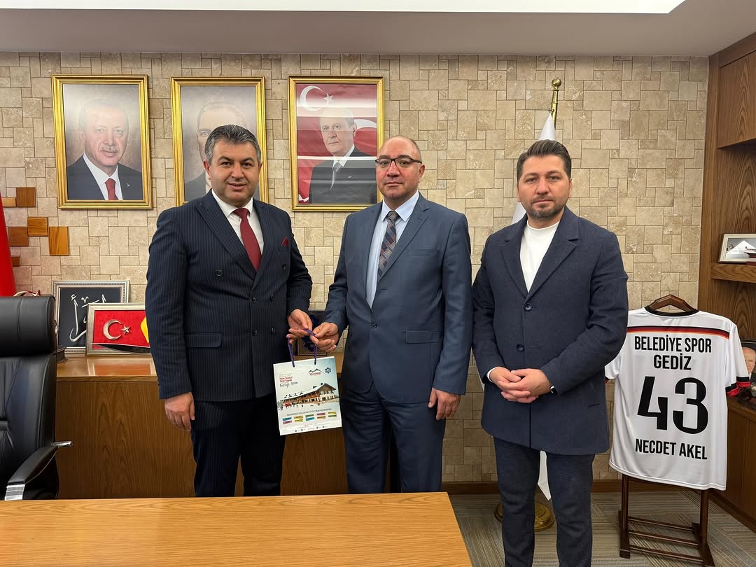 Gediz Belediyesi'nden Emekli Öğretmen Vedat Akan'a Teşekkür