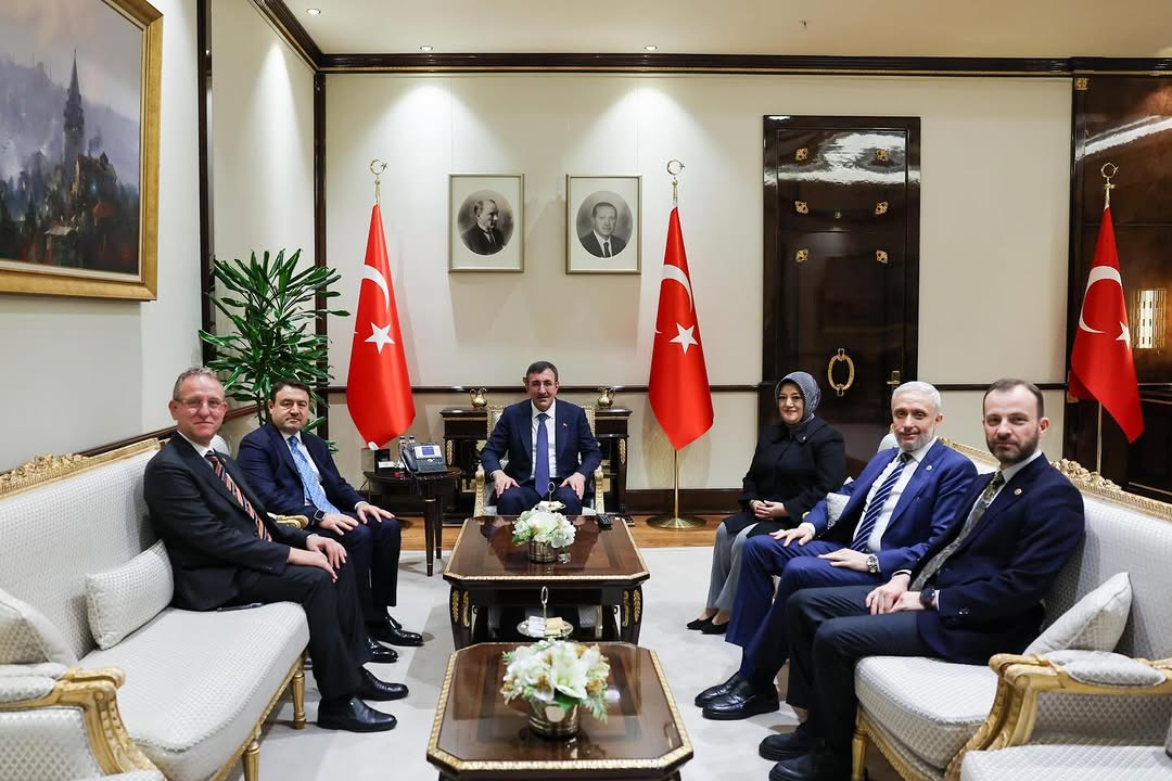 Kütahya Yetkililerinden Cumhurbaşkanı Yardımcısı Cevdet Yılmaz'a Ziyaret