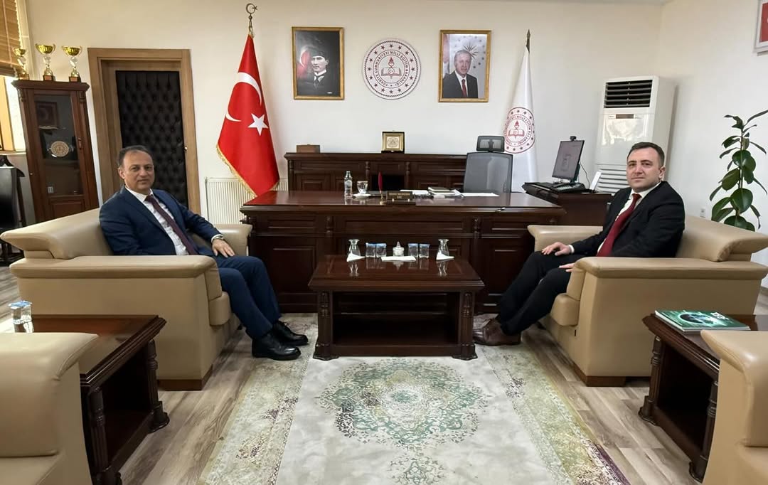 Kaymakamımız Sayın Ömer Levent Türk İl Milli Eğitim Müdürü Sayın Mehmet Necmeddin Dinç’i Ziyaret Etti