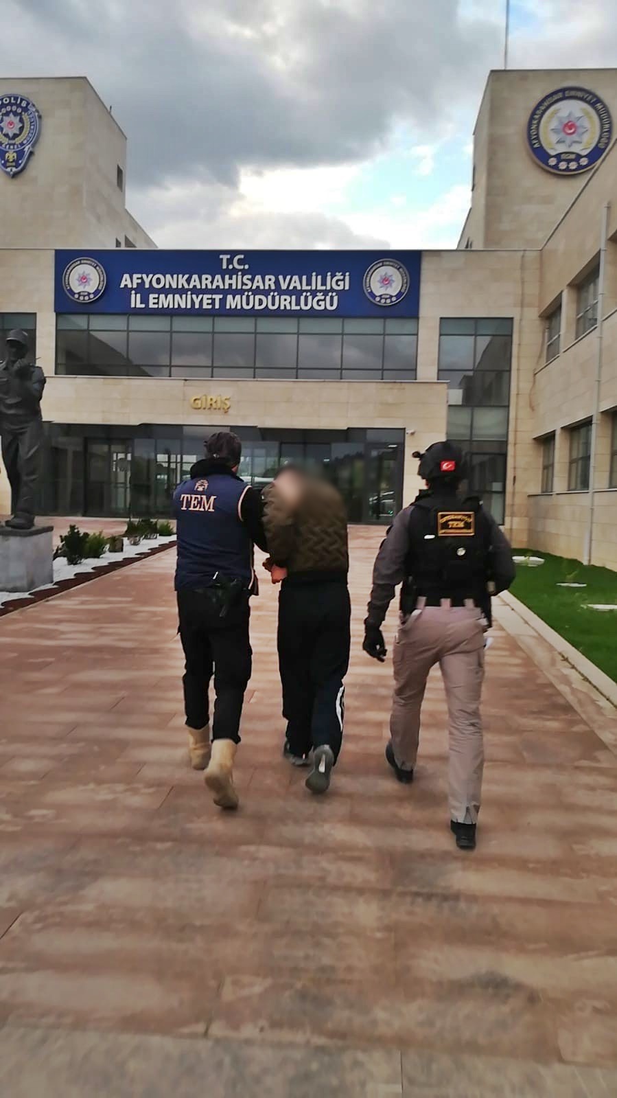 Afyonkarahisar da DEAŞ Operasyonu 1 Şüpheli Tutuklandı