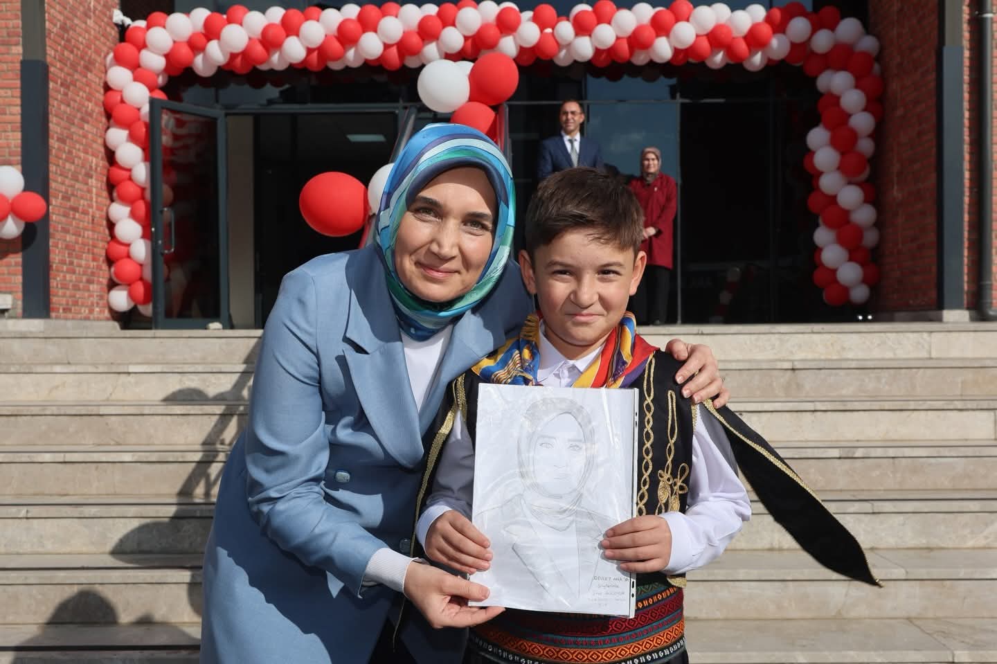 Vali Yiğitbaşı'na Öğrencilerden Yoğun İlgi
