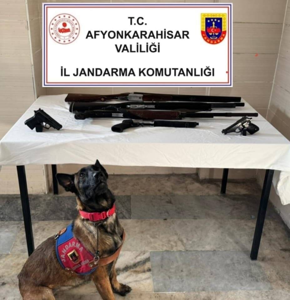 Afyonkarahisar İscehisar'da Düğünlerde Silah Atılmasını Önlemeye Yönelik Operasyon