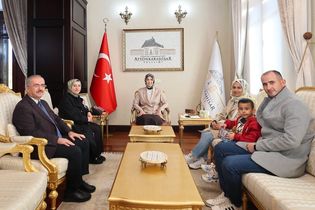 Valimiz Doç. Dr. Kübra Güran Yiğitbaşı, Şehit Ailesini Misafir Etti