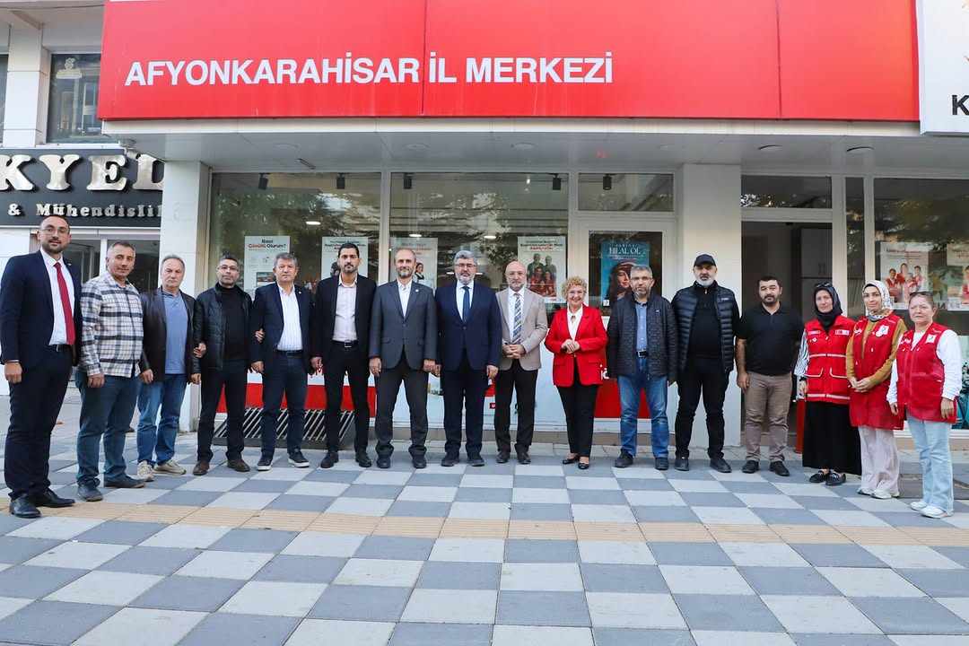 Afyonkarahisar AK Parti Milletvekili Avukat Ali Özkaya'nın Kızılay Ziyareti