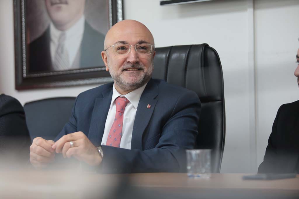 AK Parti Afyonkarahisar İl Başkanı Av. Turgay Şahin'den Öğretmenler Günü Mesajı