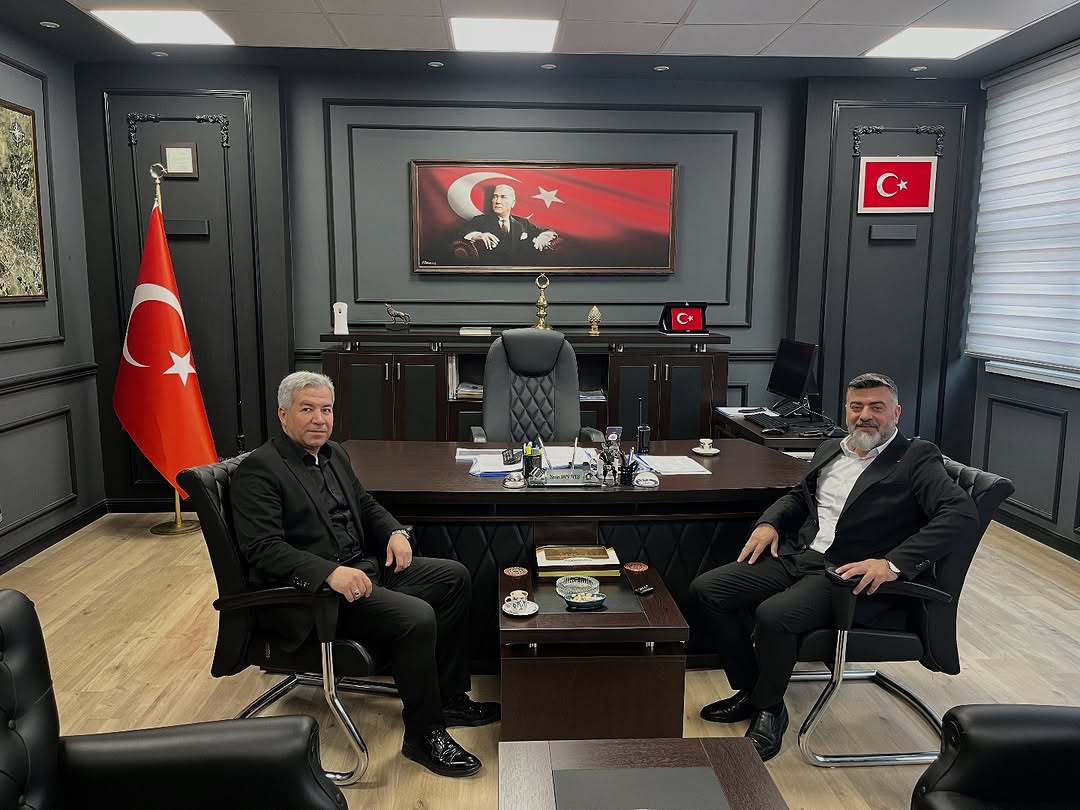 Afyonkarahisar Muhtarlar Derneği Başkanı Suat Uygur, Asayiş Müdürü Yasin Durmuş'u Ziyaret Etti